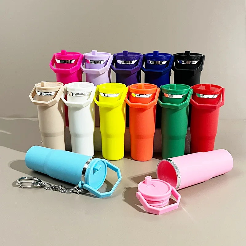 Mini Backpack Purse - ميدالية مفاتيح على شكل كوب صغير