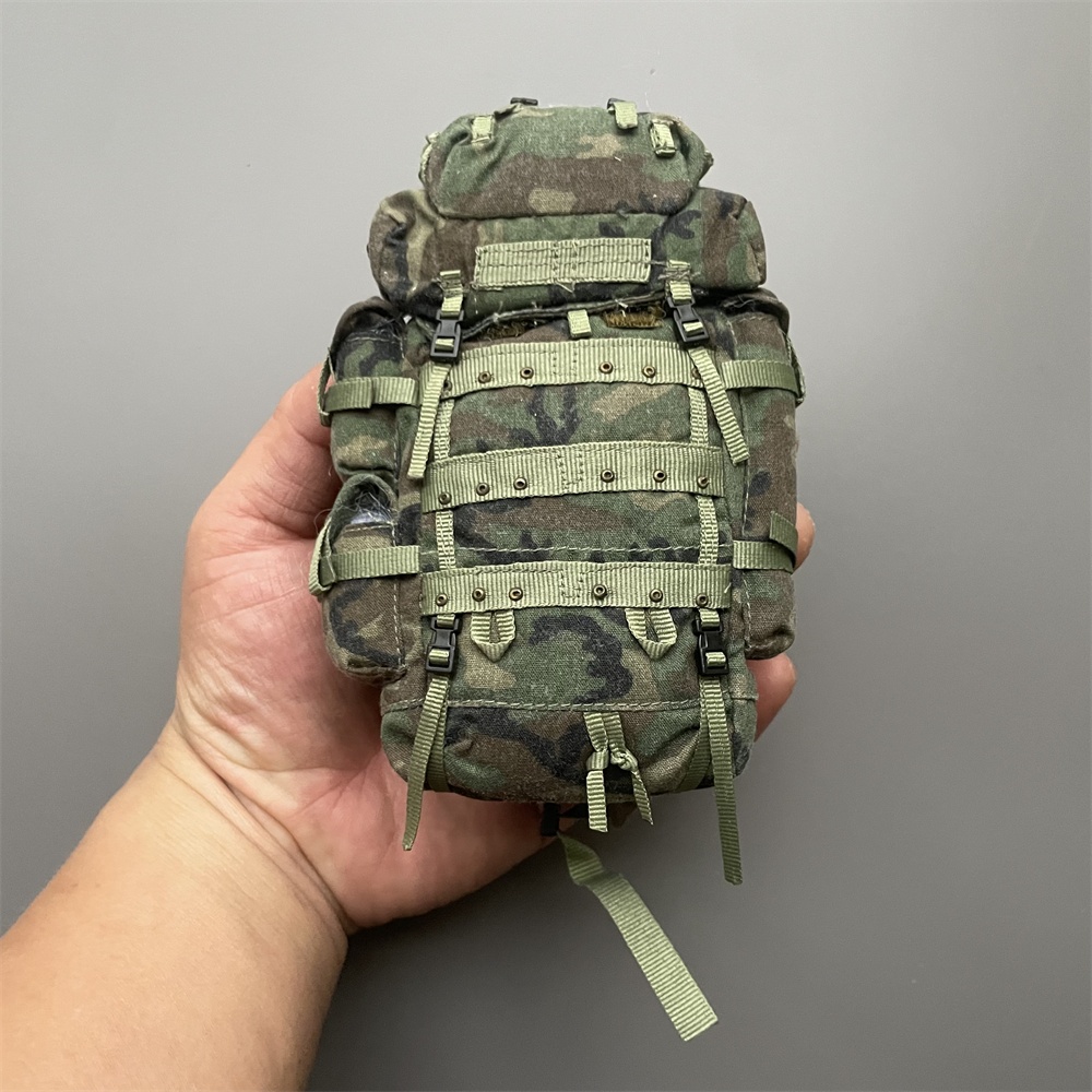 متوفر: حقيبة ظهر كبيرة وملحقات - مراجعة Rucksack Military Style وسعره