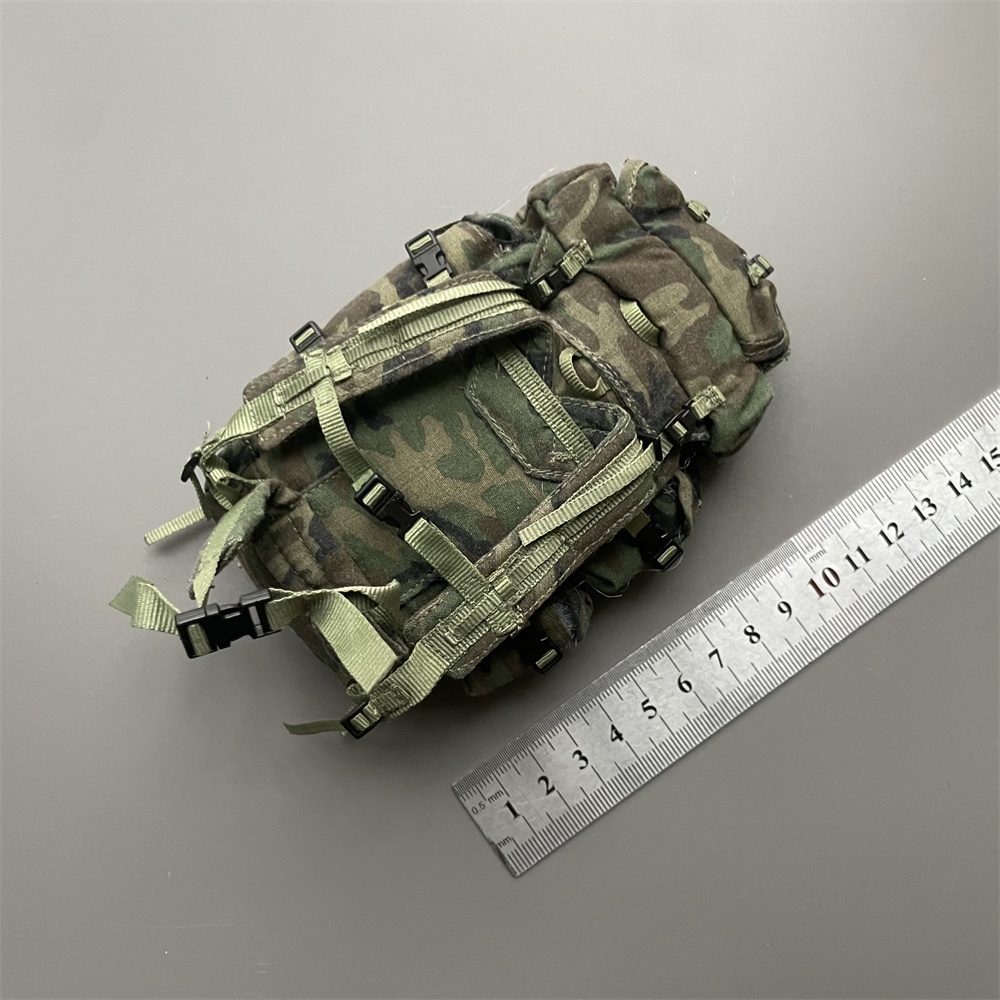 متوفر: حقيبة ظهر كبيرة وملحقات - مراجعة Rucksack Military Style وسعره