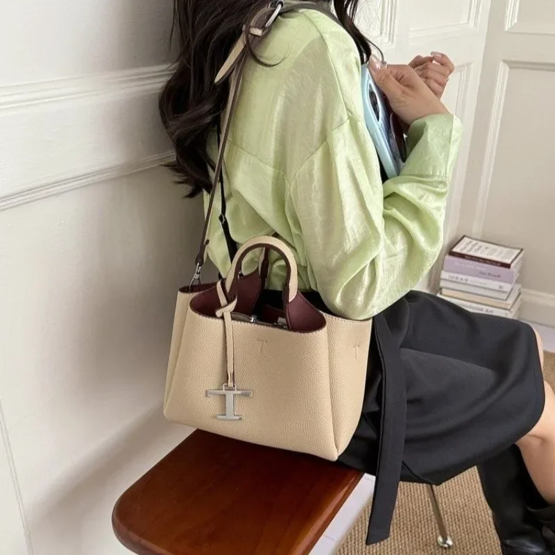 حقيبة حفاضات فاخرة بتصميم عتيق - مراجعة Leather Backpack Vintage وسعره