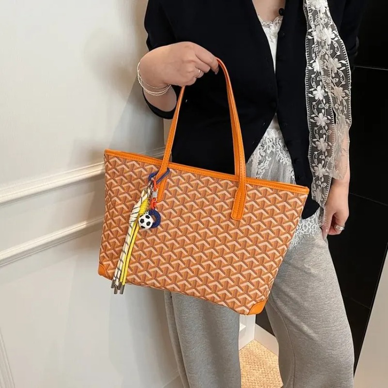 حقيبة حفاضات جلدية أصلية راقية - مراجعة Backpack Diaper Bag وسعره